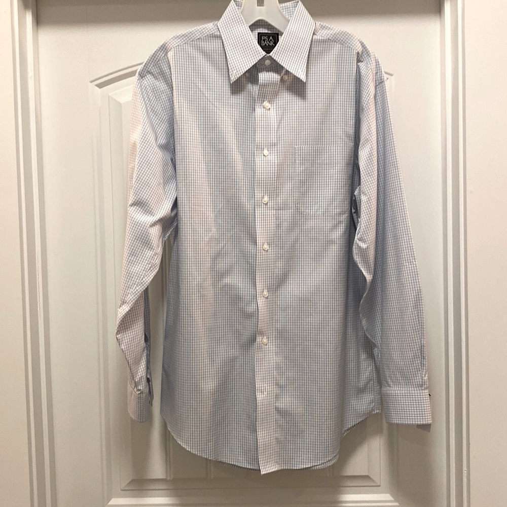Men’s JoS. A. Bank Long Sleeve Button Down. Size 15.5 - 34 Travelers Collection